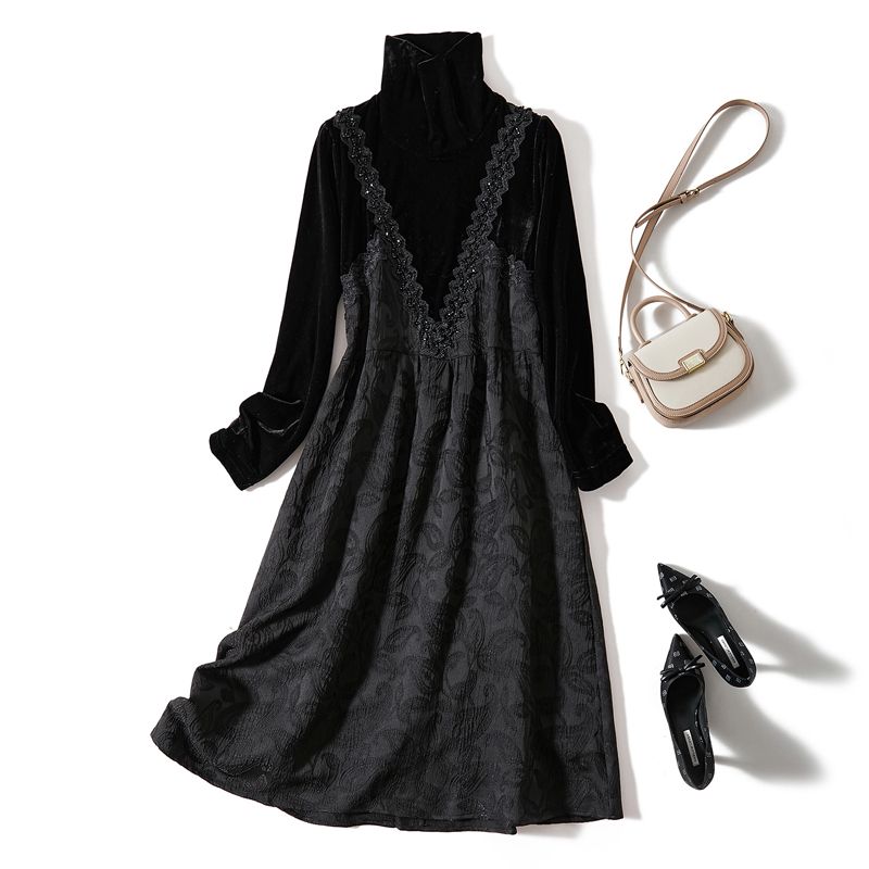 

Elegant Used to Skirt! French style Buckle Single Fake Two-Piece Turtleneck Flocking Beads A Word Long sleeve dress Autumn and Winter Black Old powder must enter this skirt