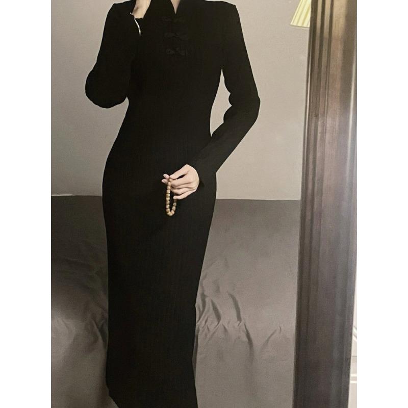 The Daughter of the Republic of China Improved Cheongsam Women's New Long Black Sweater Knitted Dress Women's Autumn and Winter