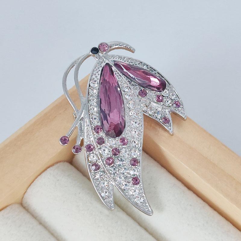 Elegant Diamond Butterfly Brooch for Women - Versatile High-End Fashion Accessory