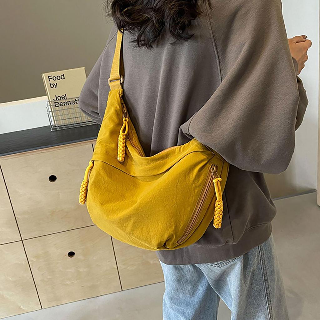 Fragcell Women's Shoulder Bag, Large Capacity, Lightweight Nylon Crossbody Bag, Simple and Stylish, Perfect for Commuting to Work or School
