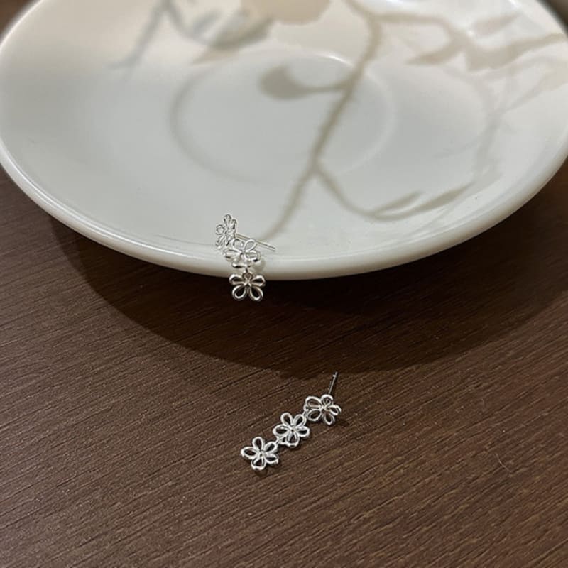 Mosxe [925silver] Flower Drop Earring