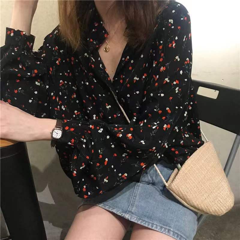 2026 Early Spring Retro Floral Chiffon Lantern Sleeve Shirt - Korean Style Slimming Loose Fit for Women