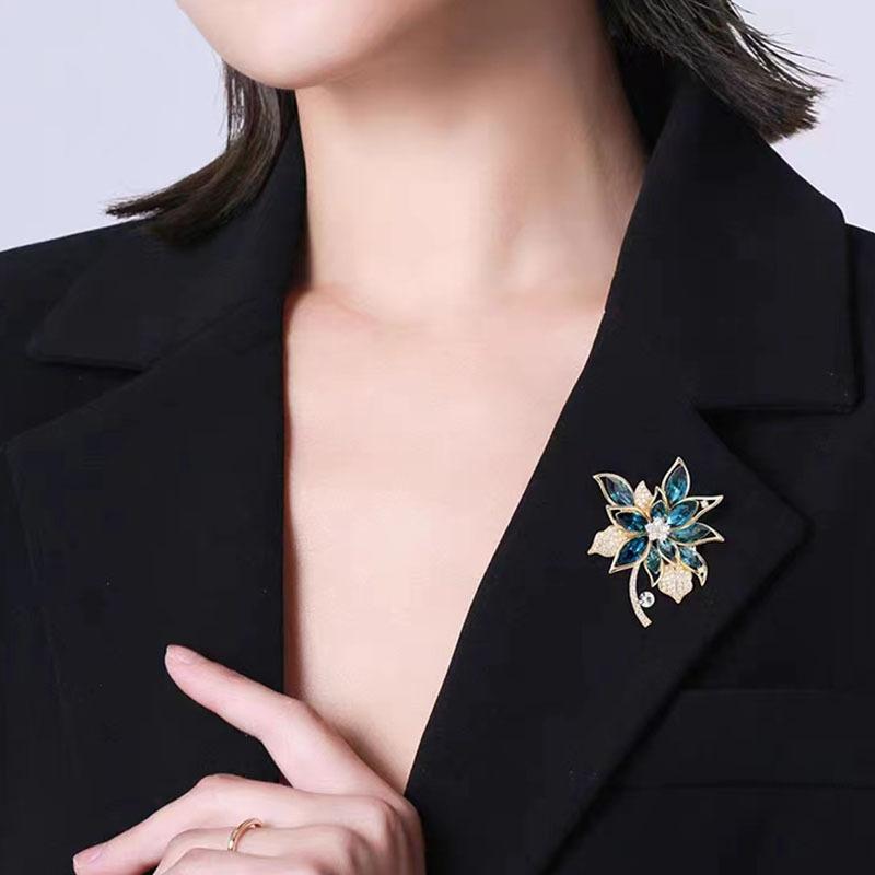 Modrá křišťálová květinová brož Brož Pin příslušenství Špičkové doplňky ke kabátu Špičkové doplňky Dámské