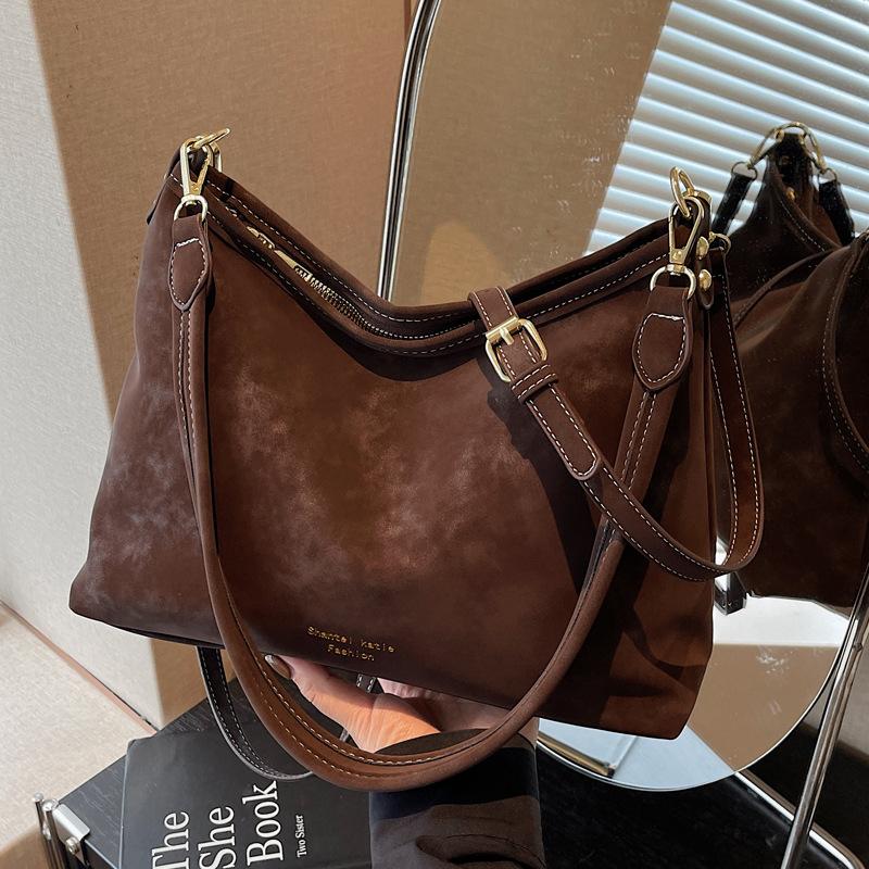 Retro Trend Large-capacity Bag Women's 2025 New Fashion Versatile Tote Bag Niche Design Shoulder Messenger Bag