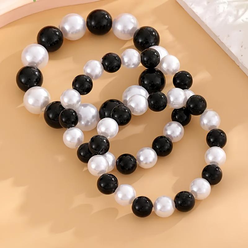 Minimalist Black & White Imitation Pearl High-Gloss Bracelet Set