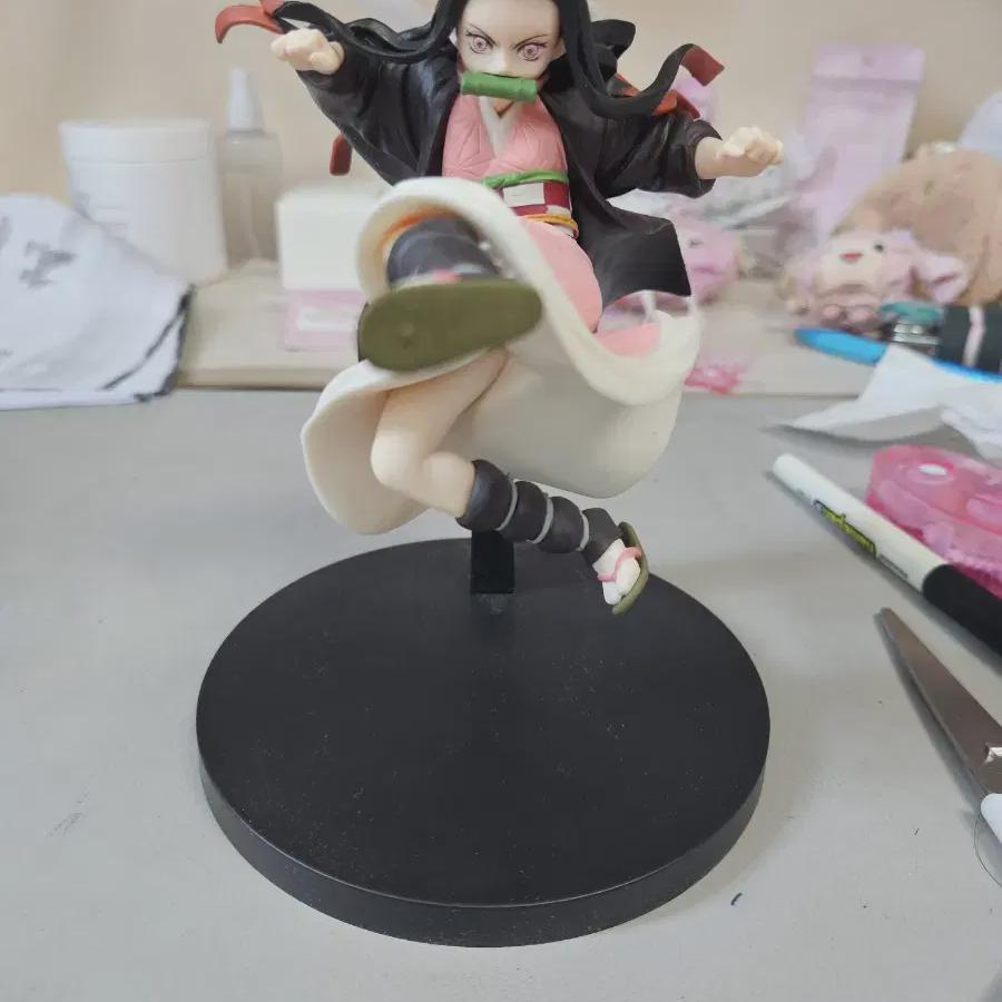 

Продаются фигурки Незуко из «Истребителя демонов»