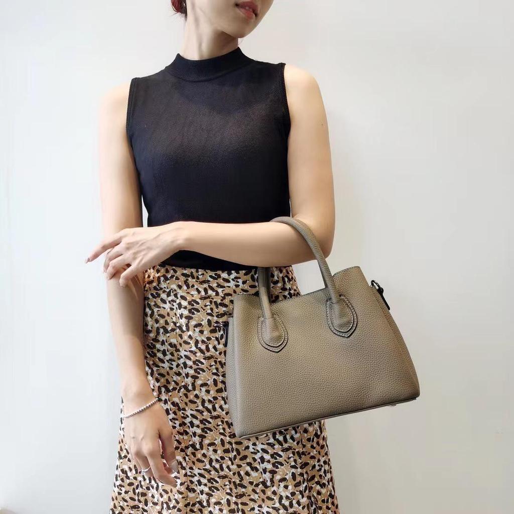 2025 Women's Genuine Leather Tote: High-End, Large Capacity, Commuter Handbag