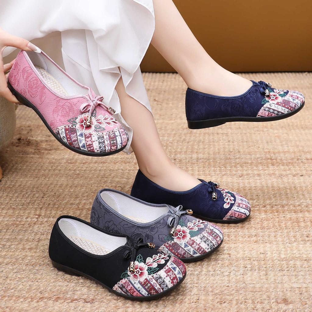 Spring and Summer Breathable and Comfortable Shoes Women's Shoes Casual Soft Soles Walking Shoes