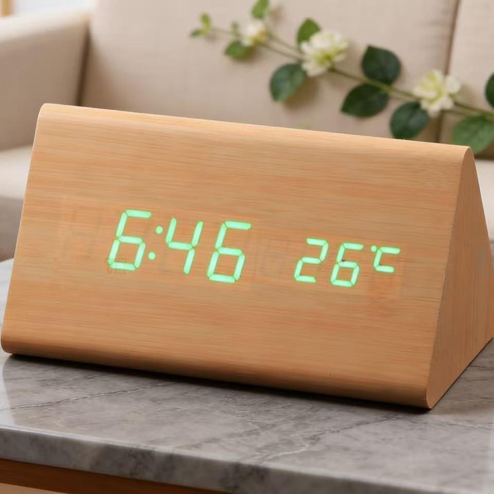 Voice-Activated Wooden Office Silent Multifunctional Digital Clock with Temperature Display and Student Alarm