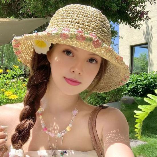Sun Hat Pastoral Style Hand-Woven Flower Pattern Wide Brim Bucket Hat Vacation Leisure Sun Protection Hat