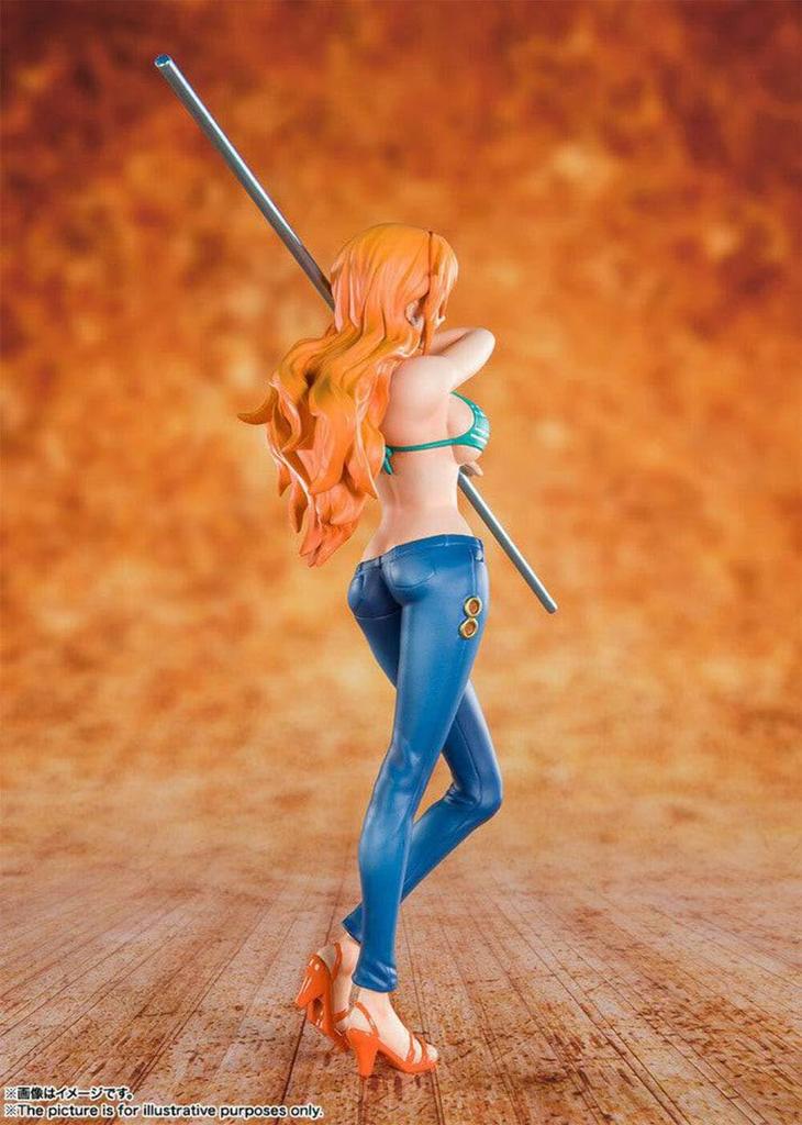 TAMASHII NATIONS Figurine complète peinte Figuarts ZERO ONE PIECE Thief Cat Nami 150 mm environ. ABS et PVC