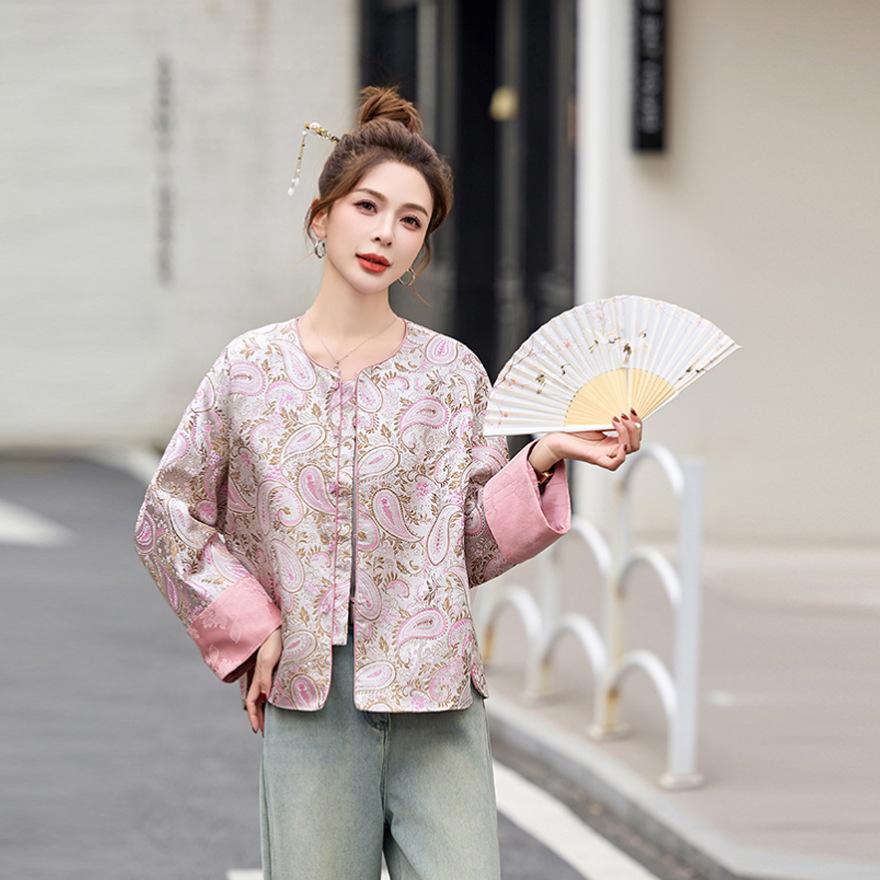 Jacket women's spring and autumn pink jacquard loose button top light temperament design sense Tang clothing