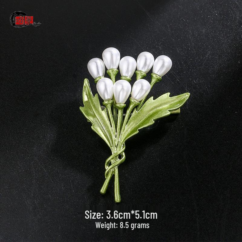 Versatile Green Leaf Brooch Pin with Pearl - Safety Pin for Sweaters, Coats, and Corsage Accessories