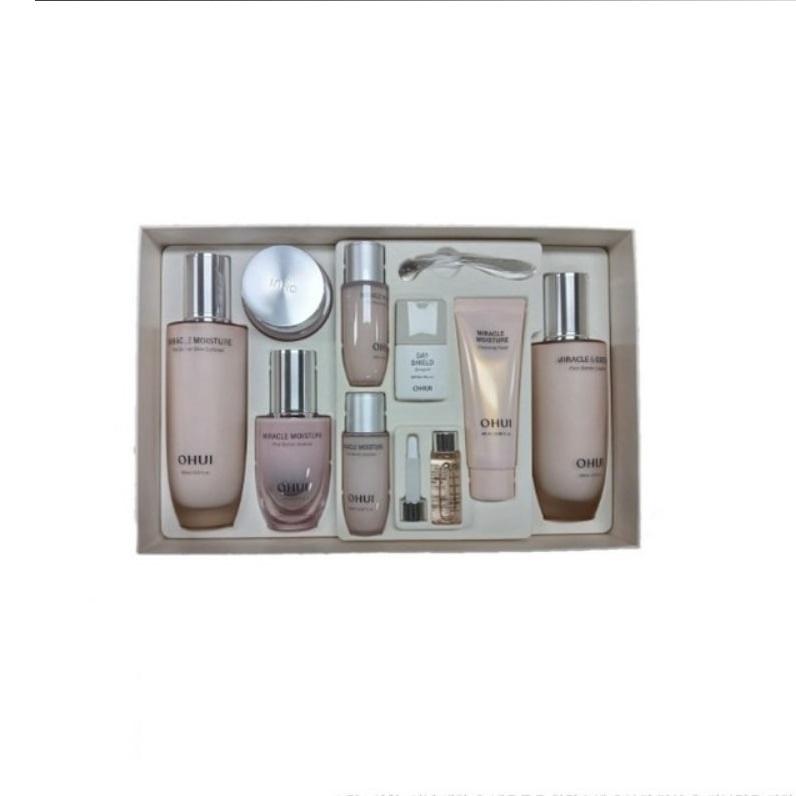 

O HUI Miracle Moisture 4pcs Special Set 9 items +RANDOM GIFT