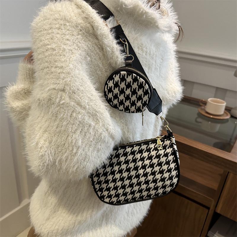 Stylish Medium-sized Shoulder Crossbody Bag For Women Ideal For Everyday Use