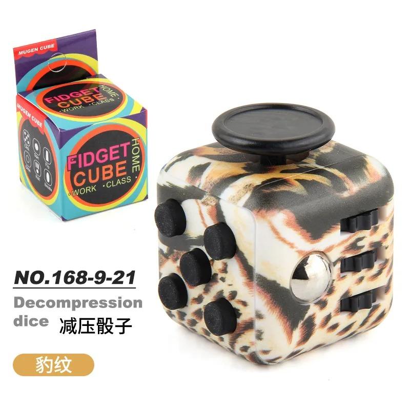 Dadi di decompressione Fidget colorati per liberare lo stress, l'autismo, l'ansia, alleviare lo stress dei bambini adulti, antistress, punta delle dita