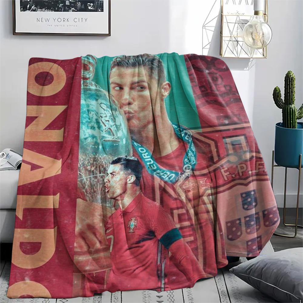 

Роналду, фланелевое одеяло с рисунком, высокое качество, комфортное для всех сезонов, декор для дома, тепло и уют, идеально для подарков. 80cm x 120cm