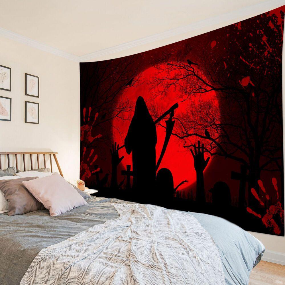 Tapestry of the Eerie Blood-Red Moon 75x100 чёрный