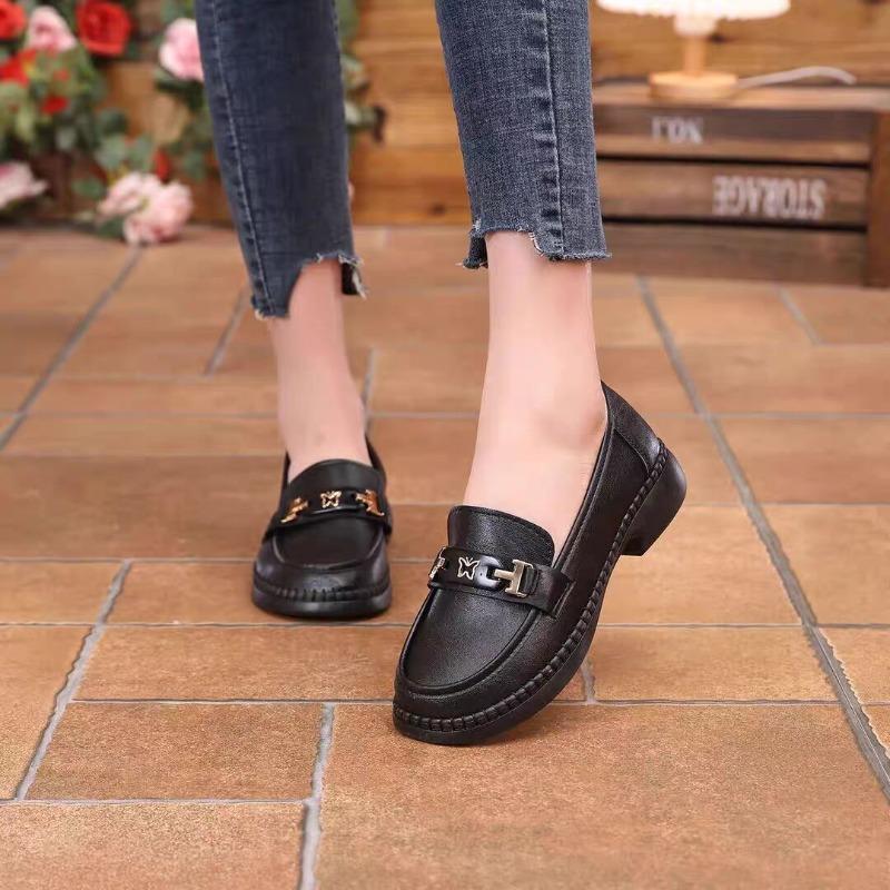 Real soft leather soft sole black small leather shoes women's spring new flat sole shoes comfortable versatile breathable casual shoes