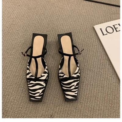 Fashion Summer Designer New Pattern Thick Heel Slip-on Women's High Heels Fashion Soft Sole Casual Ladies High Heel Sandals