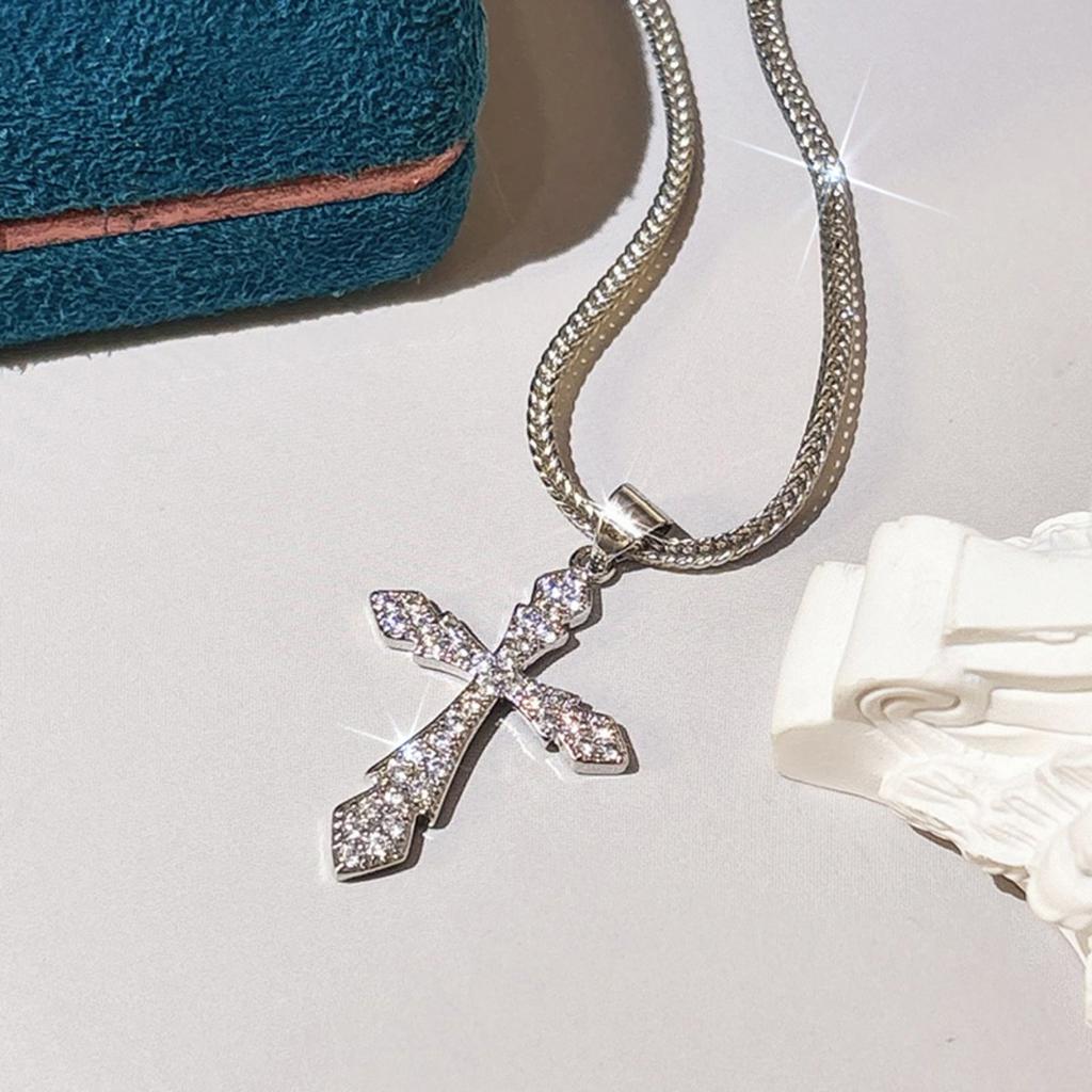 Ins Style Vintage Cross Shaped Dainty Clavicle Necklace