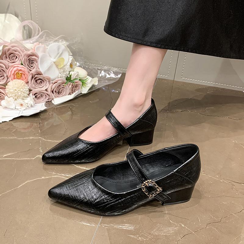 2026 New Simple French Temperament Pointed Toe Shallow Mouth Single Shoes Women's One-word Buckle Strap Low-heeled Shoes