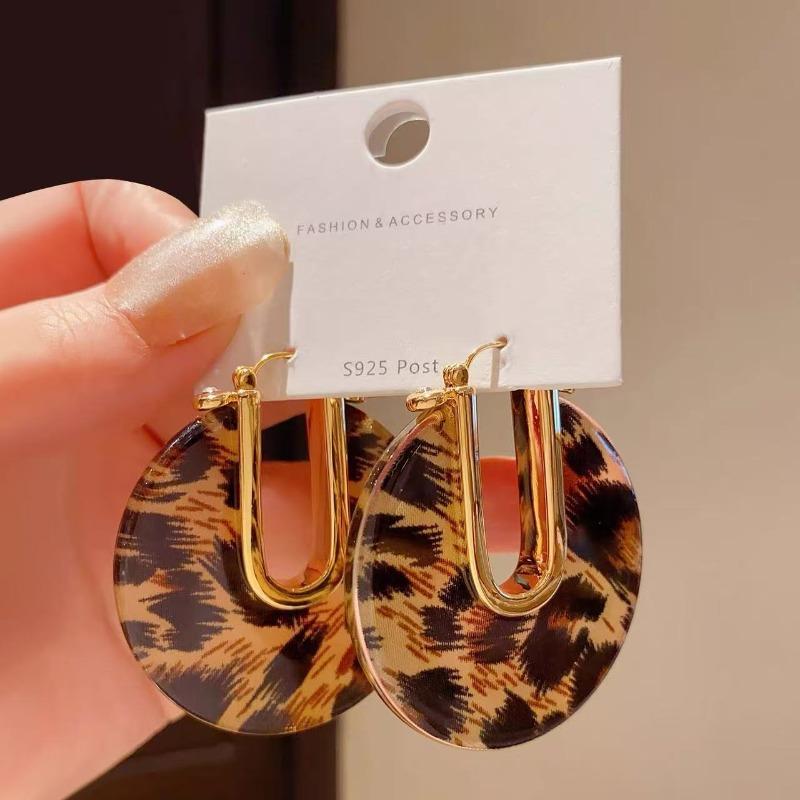 Silver Needle Leopard Geometric Earrings Vintage Maillard Temperament Premium Stud Earrings Fashion Daily Commuter Earrings