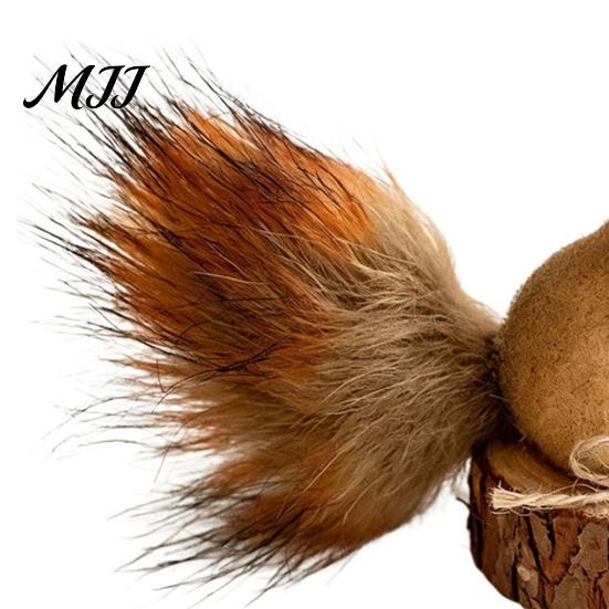 Rustic Woodland Christmas Ornaments Squirrel for Tree, Cute Felt Plush with Pine Creative Holiday Tree Accessories Cone, Hanging Forest Animal