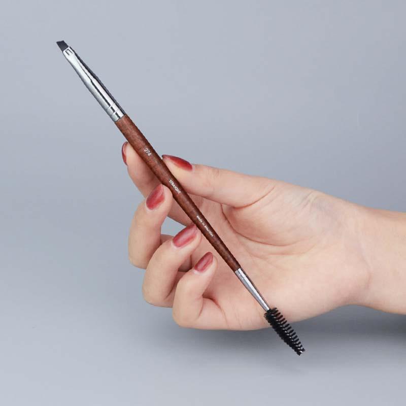 Soft Bristle Professional Makeup Brush Set: Blush, Eyeshadow, Powder & Single Piece Brush.