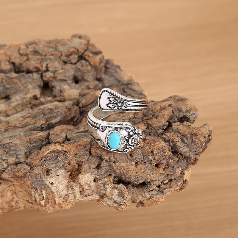 Vintage Flower Carved Personalized Opening Ring, Exaggerated Turquoise Punk Ring