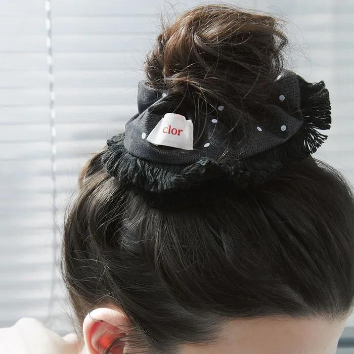 DOTS TASSEL SCRUNCHIE - 2 colors