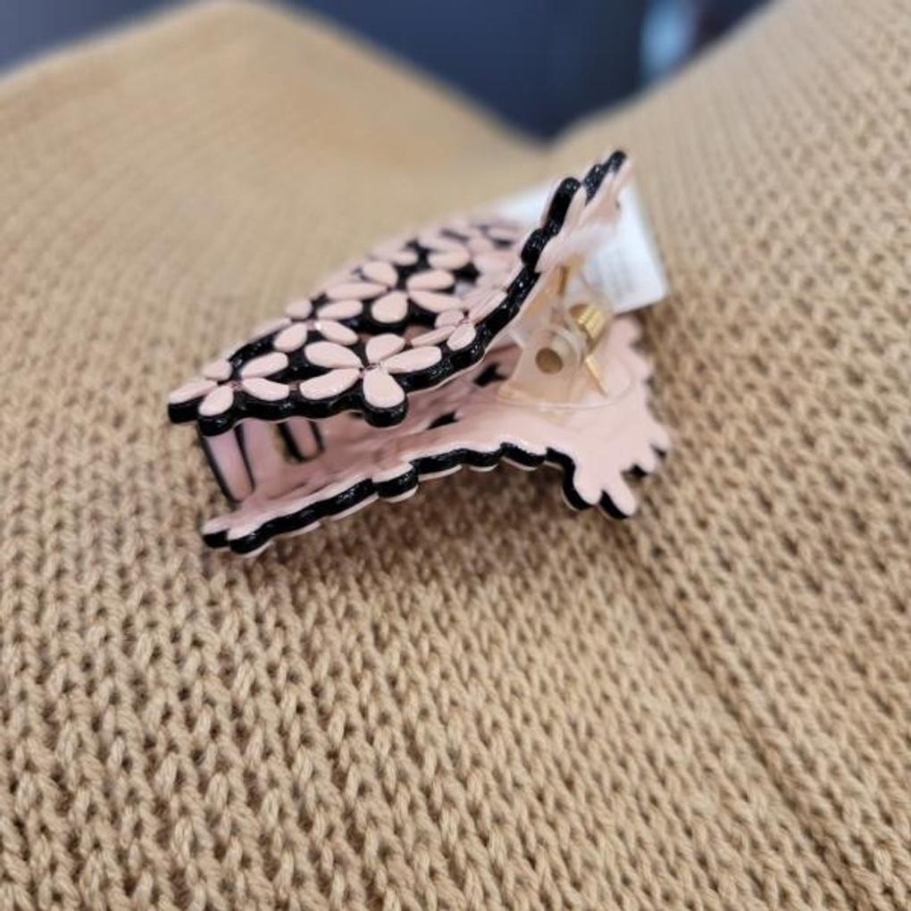 Atria Materiał akrylowy, miękki i wytrzymały klips do włosów na pół głowy SMIHPAC0002