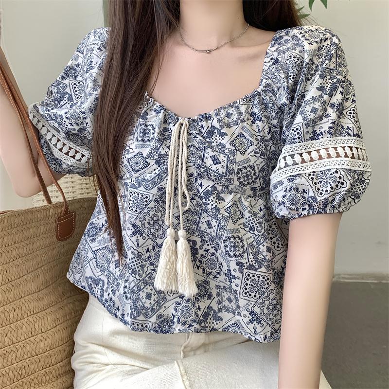 Vintage Ethnic Style Lace-up Square Collar Floral Shirts Women Summer New Loose Puff Sleeve Blouse Woman Elegant Fashion Slim Fit Ladies Shirt 26130