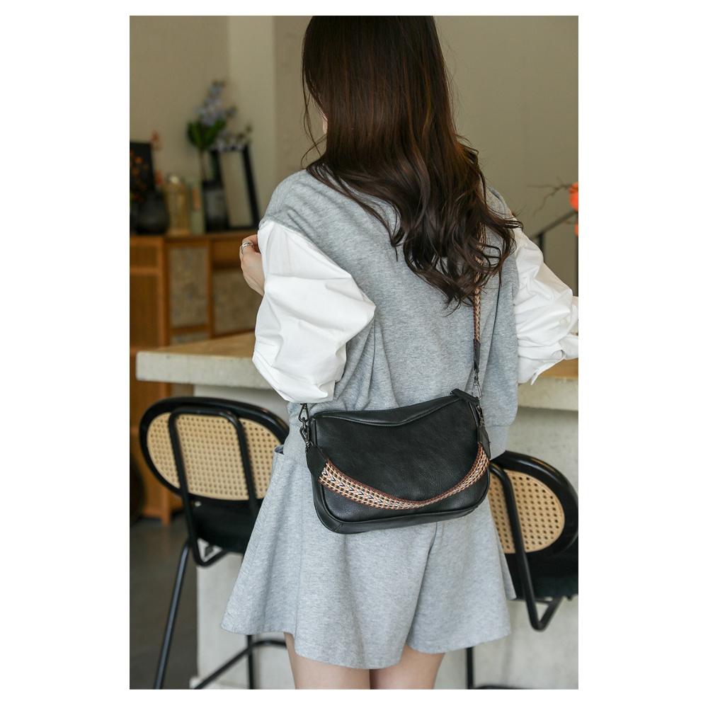 Korean Style Women's Crossbody Bag/soft Bag