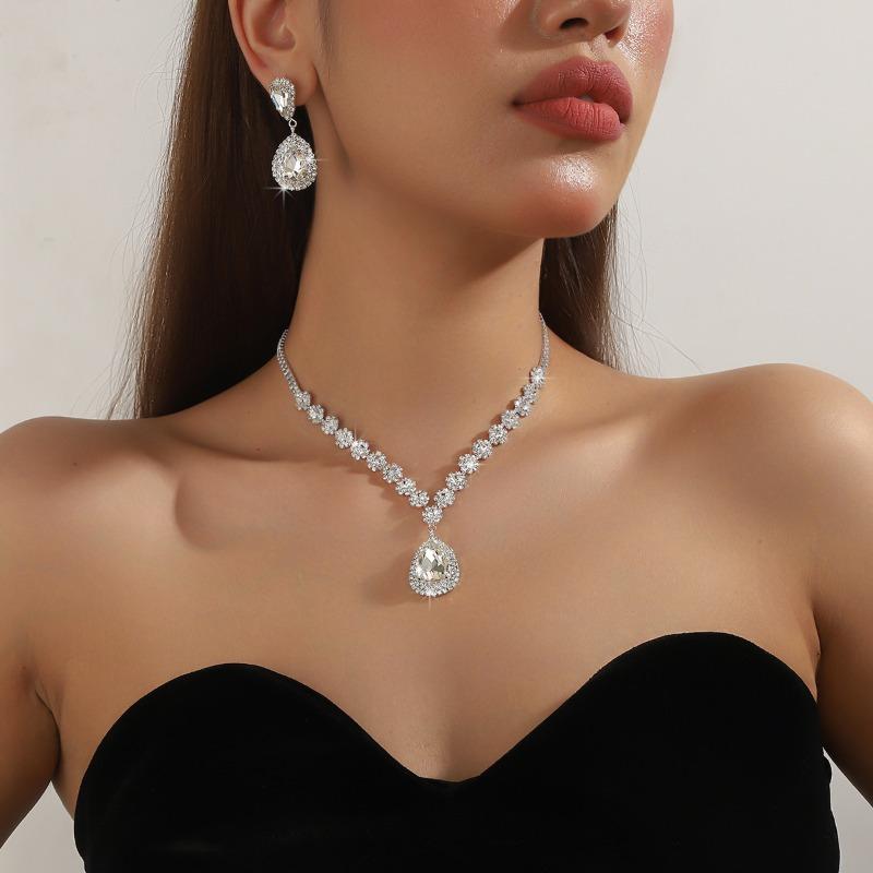 Middle Eastern Jewelry Set Necklace Earrings Bracelet Three-piece Set Full of Diamonds Bridal Jewelry, Dress Accessories