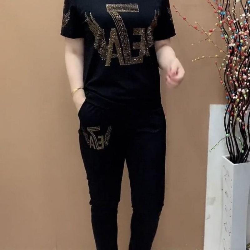 Western-style Mom Suit for Women in Summer, Butterfly Perm, Loose Age-reducing Short-sleeved Shirt, Casual Sports Suit