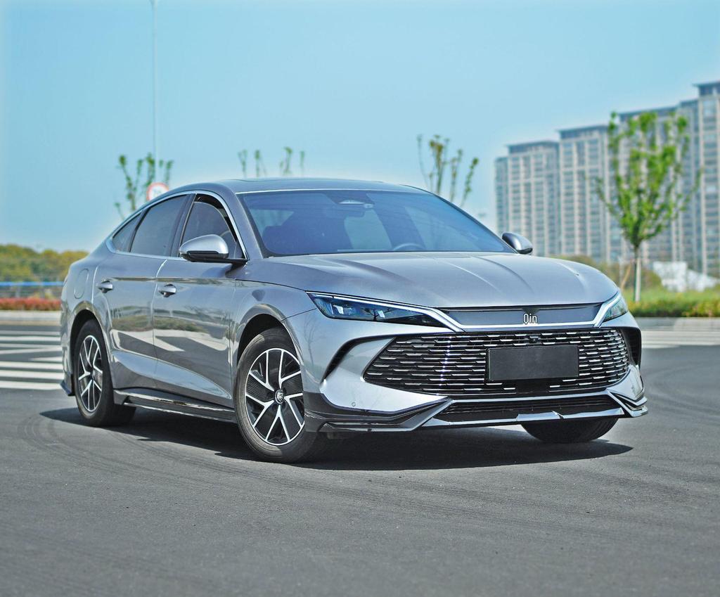 BYD Qin L DMi 24 Body Kit: Side Skirts, Front Bumper, Rear Bumper, Rear and Roof Spoilers.