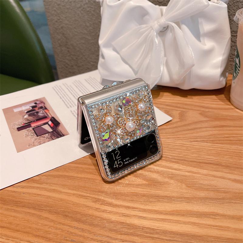 Luxury Bling Diamond Gem Bear Flower Glitter Phone Case For Samsung Galaxy Z Flip 4 5g Z Flip 3 Flip3 Zflip Case Cover