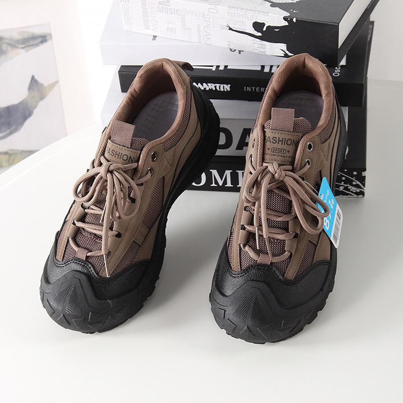 Outdoor hiking casual shoes men's lightweight shock absorption non-slip breathable fashion versatile sports shoes autumn clearance