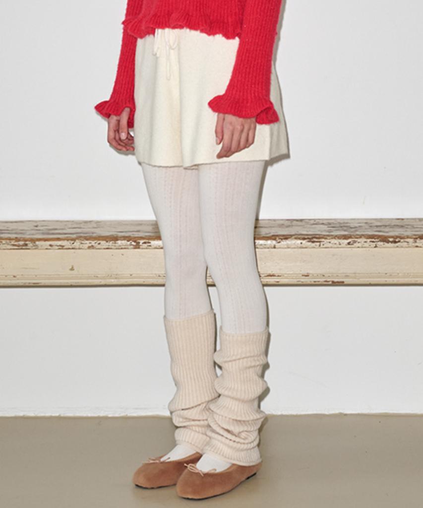 Seupakeullingpiseu Knit Shorts Ivory