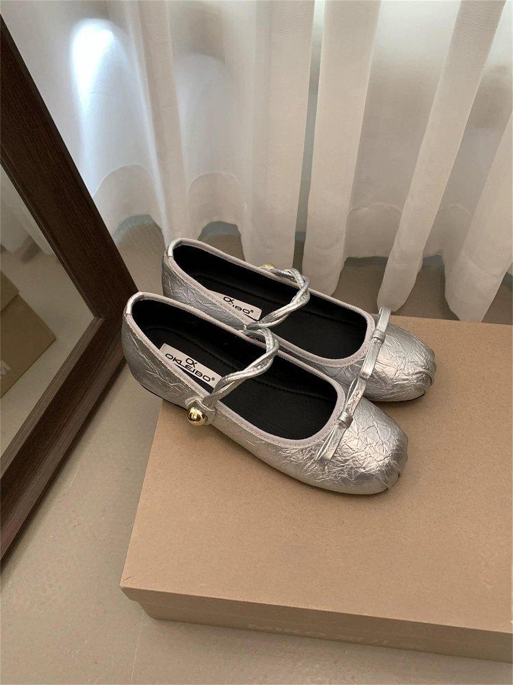 Inner height increase silver light mouth single shoes women's 2025 new Korean version with skirt gentle fairy thick-soled Mary Jane shoes