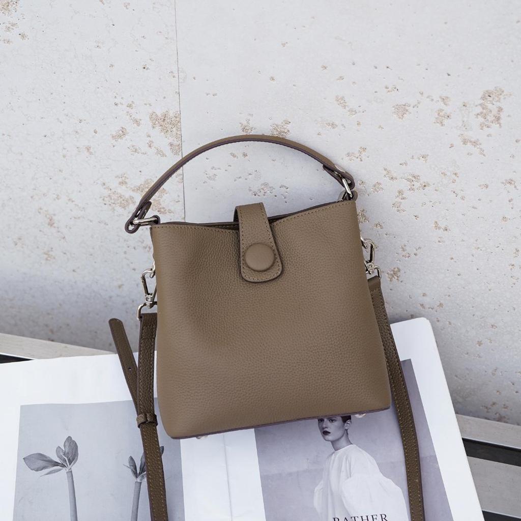 Women's Genuine Leather Bucket Bag - High-End Cowhide Crossbody & Shoulder Bag for Autumn 2025