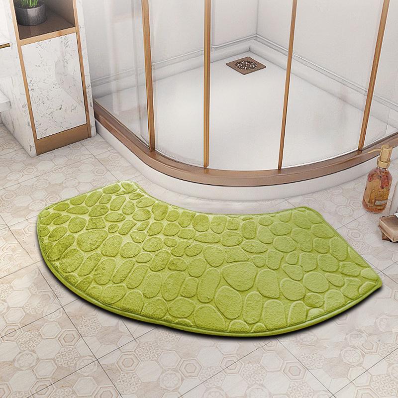 

Fan-Shaped Anti-Slip Bathroom Mat: Water-Absorbent & Dirt-Resistant 100*40cm grass зелений колір