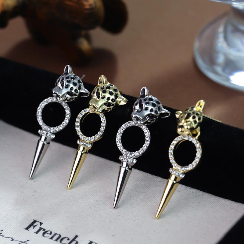 Personalized European and American leopard head conical pendant earrings, new temperament women's fashion earrings, fashionable and versatile earrings