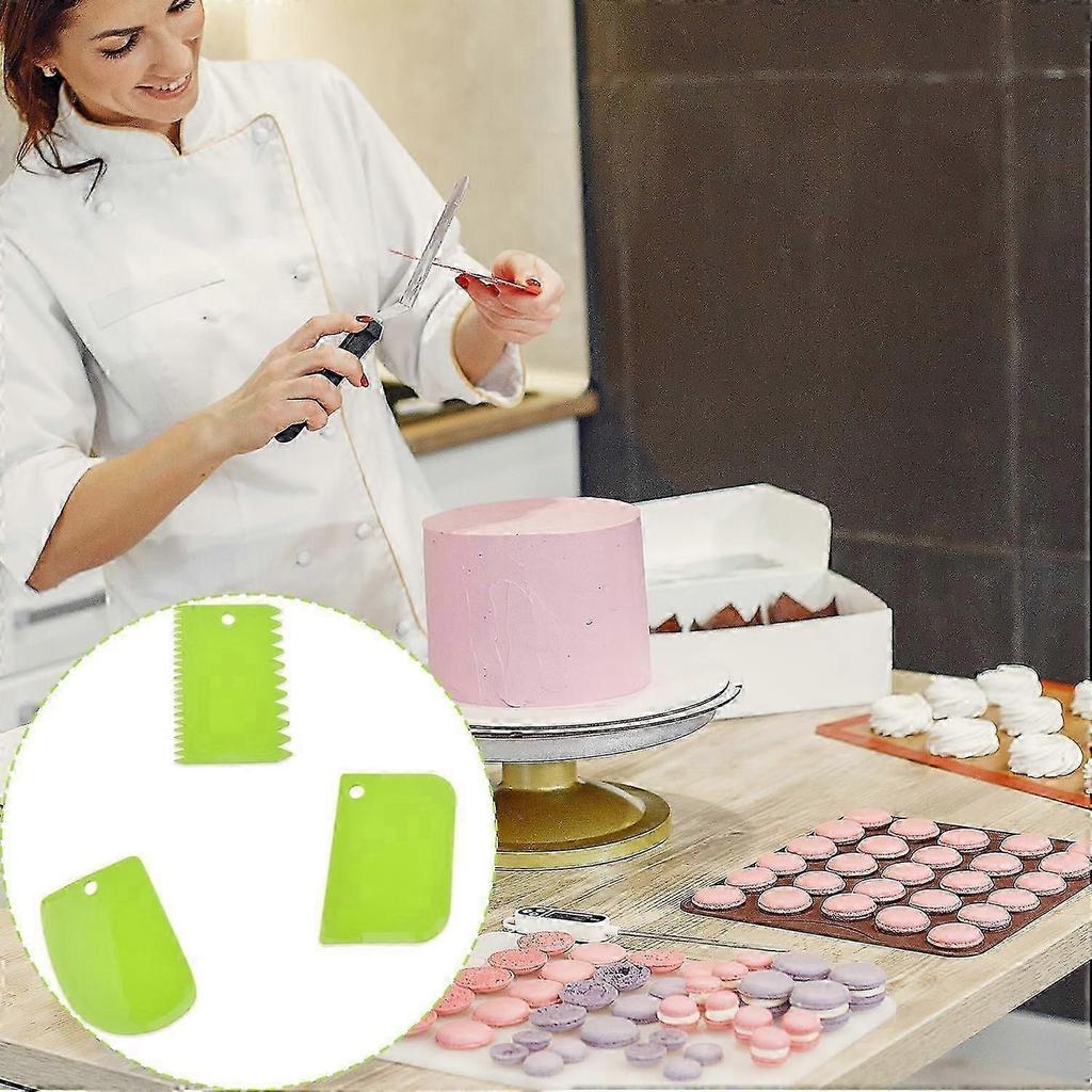 Cake Scraper 3 Pcs Plastic Dough Scrapers Bread Dough Cutter Scrapers Cake Edge Smoothing Cutter for Kitchen Pastry Cake Dough Bread Pizza Baking