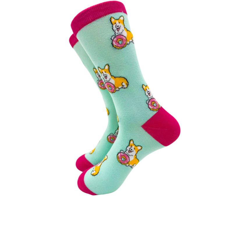 Dámske trendy bavlnené ponožky Fruit Art so strednou rúrou – štýlové, priedušné a teplé na všetky ročné obdobia