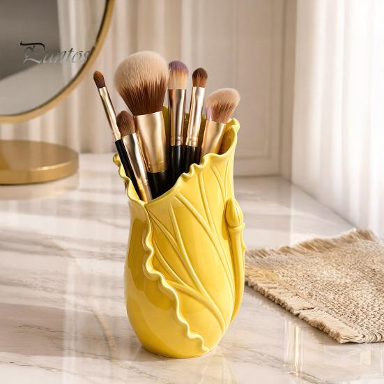 Sustainable Office Stationery Storage Lotus Leaf Pen Holder, Decorative Pencil Modern Eco-conscious Holder Desk Organizer for Supplies Makeup Brushes