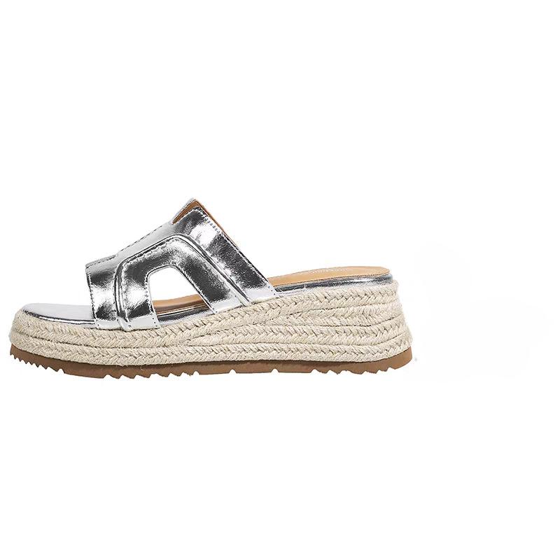 Luce Has the Same Style~ Thick-soled Wedge Sandals for Women. They Are Beautiful for Summer Wear. Open-toe Heightening and Cool Slippers.
