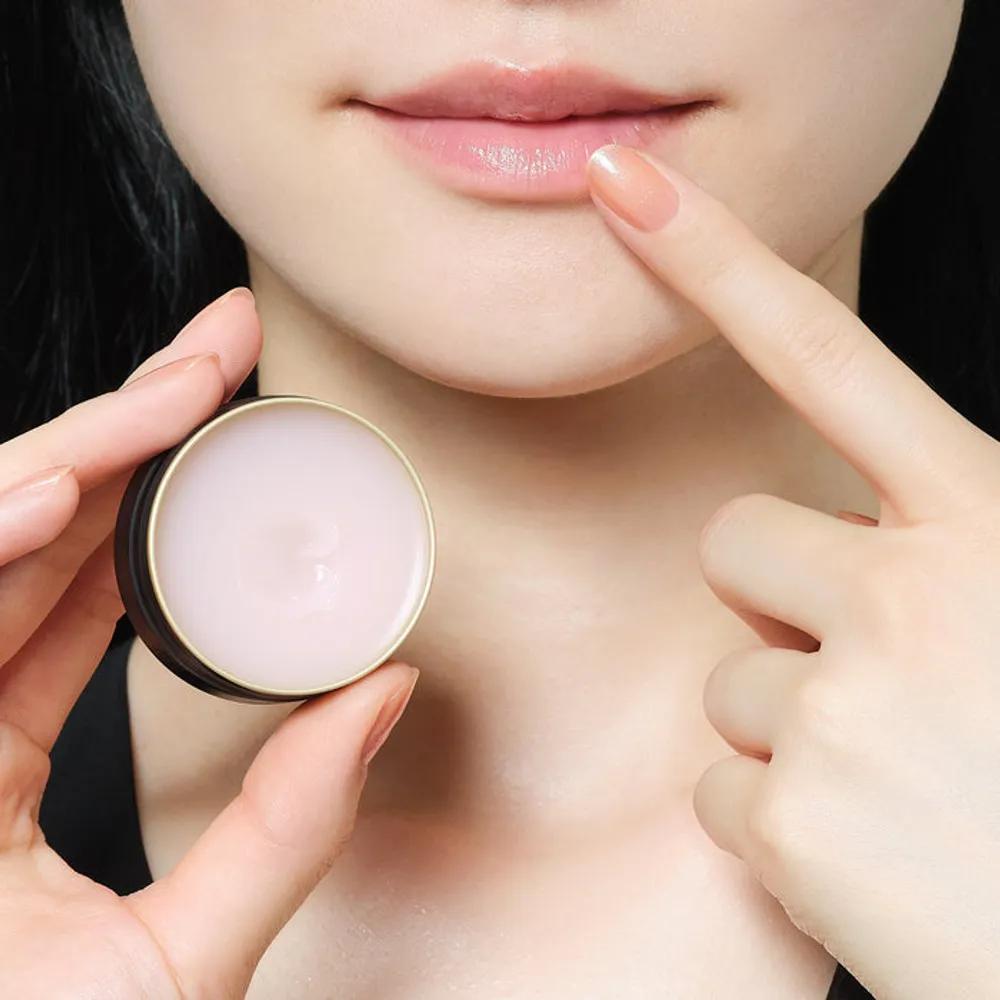 Anna Sui Lip Balm Lip Treatment