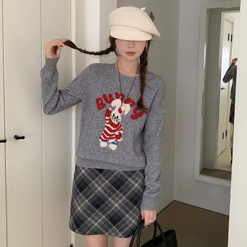 Women's Wool Round Neck Sweater with Cartoon Bunny Embroidery - Cute Style for Autumn/Winter
